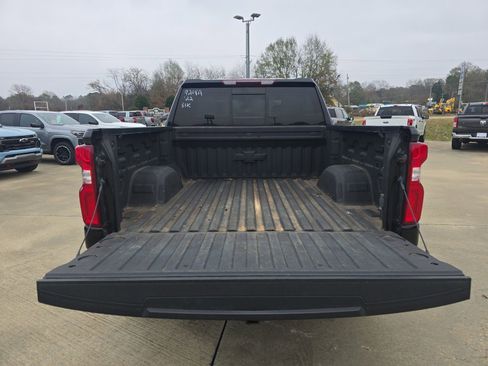 Used 2022 Chevrolet Silverado 1500 LT Trail Boss w/ Convenience Package II image 17