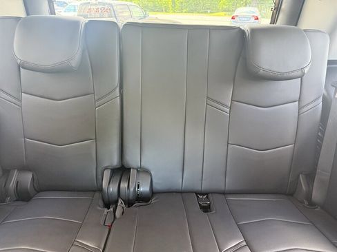 Used 2019 Cadillac Escalade Premium Luxury AWD/4WD image 31