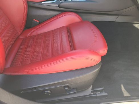 Used 2022 Alfa Romeo Giulia Sprint image 31