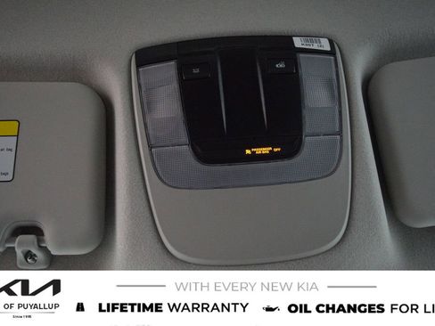 New 2026 Kia Niro LX image 25