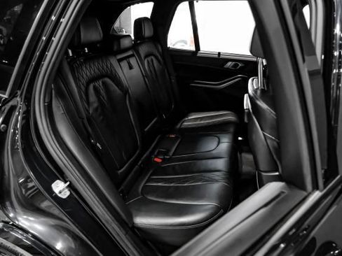 Used 2020 BMW X5 M50i AWD/4WD image 33