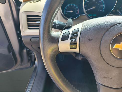 Used 2010 Chevrolet Malibu LT image 16