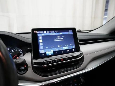 Certified 2022 Jeep Compass Limited image 6