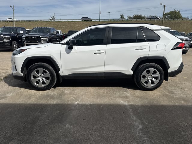Used 2021 Toyota RAV4 LE FWD image 12