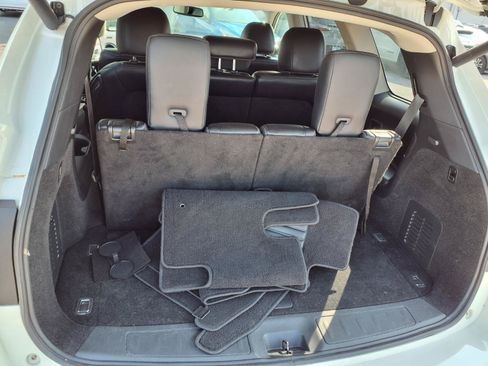 Used 2019 Nissan Pathfinder SL AWD/4WD image 27