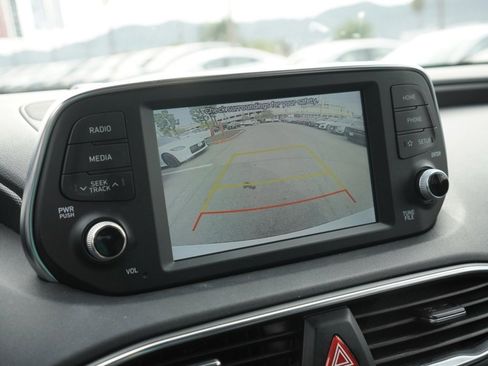 Used 2019 Hyundai Santa Fe SEL image 13