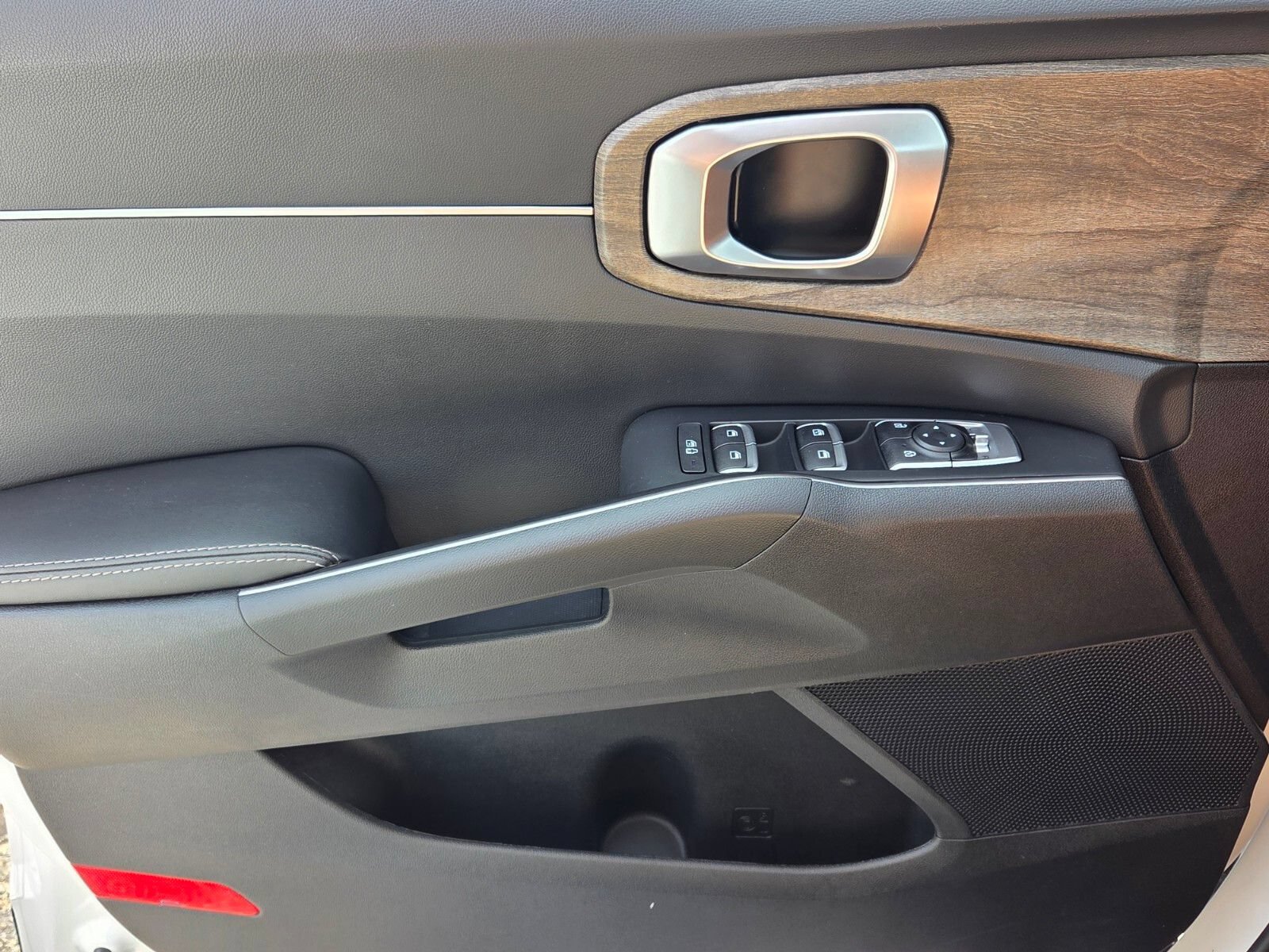 Used 2023 Kia Sorento EX FWD image 31