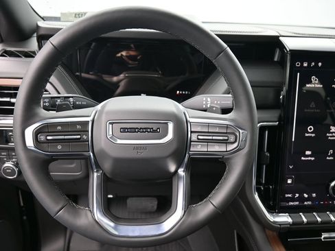 New 2026 GMC Yukon Denali w/ Sun & Power Step Package AWD/4WD image 16