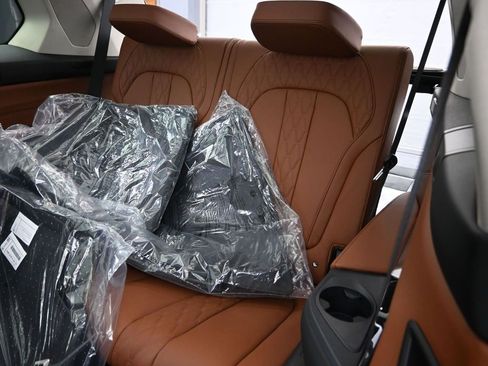 New 2026 BMW X7 xDrive40i image 39