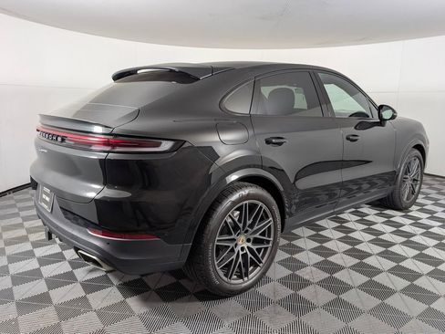 Certified 2025 Porsche Cayenne Coupe image 7