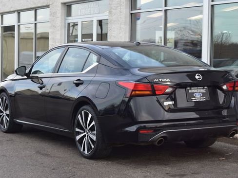 Used 2021 Nissan Altima 2.5 SR FWD image 7