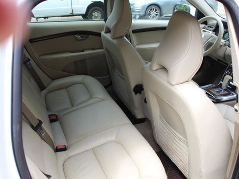 Used 2012 Volvo XC70 3.2 image 28