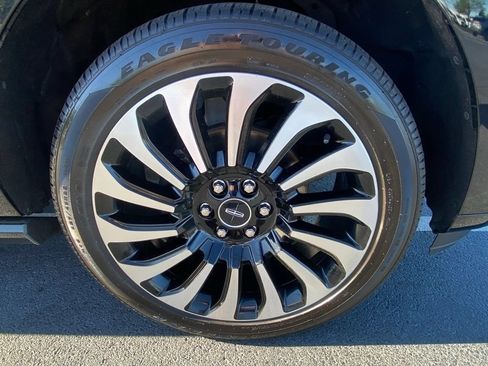 Used 2022 Lincoln Navigator Black Label AWD/4WD image 29