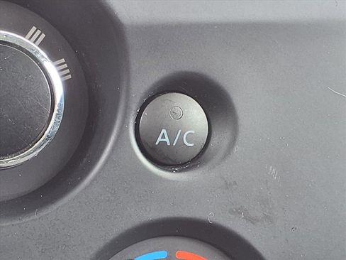 Used 2015 Nissan Versa S image 7