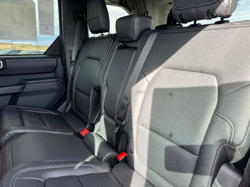 New 2025 Ford Bronco Badlands image 17