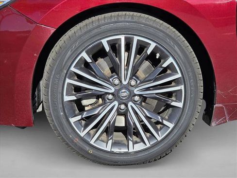 Used 2017 Nissan Maxima Platinum w/ Medallion Package image 25