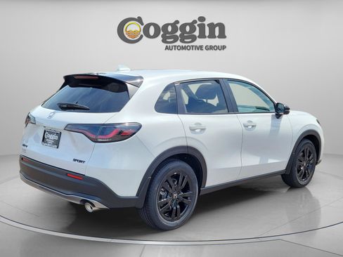 New 2026 Honda HR-V Sport image 5