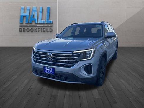 New 2026 Volkswagen Atlas SE image 1