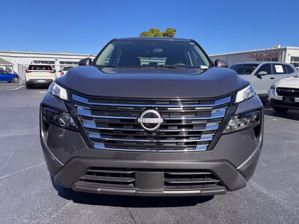 Used 2024 Nissan Rogue SV AWD/4WD image 8