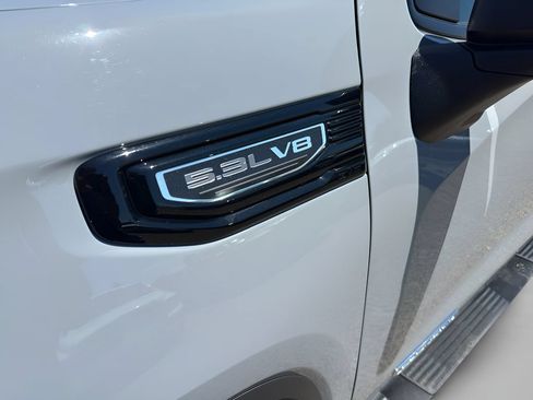 Used 2024 GMC Sierra 1500 Elevation w/ Preferred Package AWD/4WD image 28