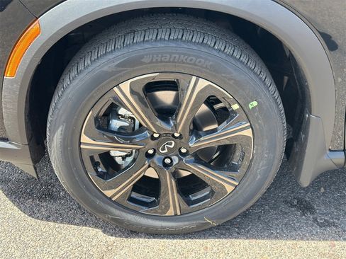 New 2026 INFINITI QX60 Autograph w/ Dark Cargo Package image 10