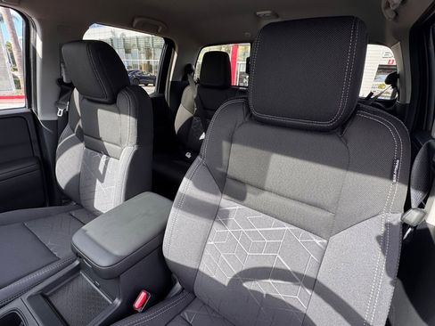 New 2026 Nissan Frontier SV image 10