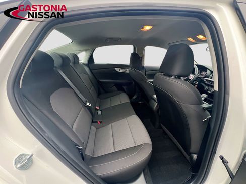 Used 2023 Kia Forte LXS image 32