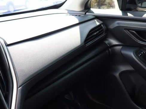 Used 2025 Subaru Crosstrek 2.0i Premium image 30