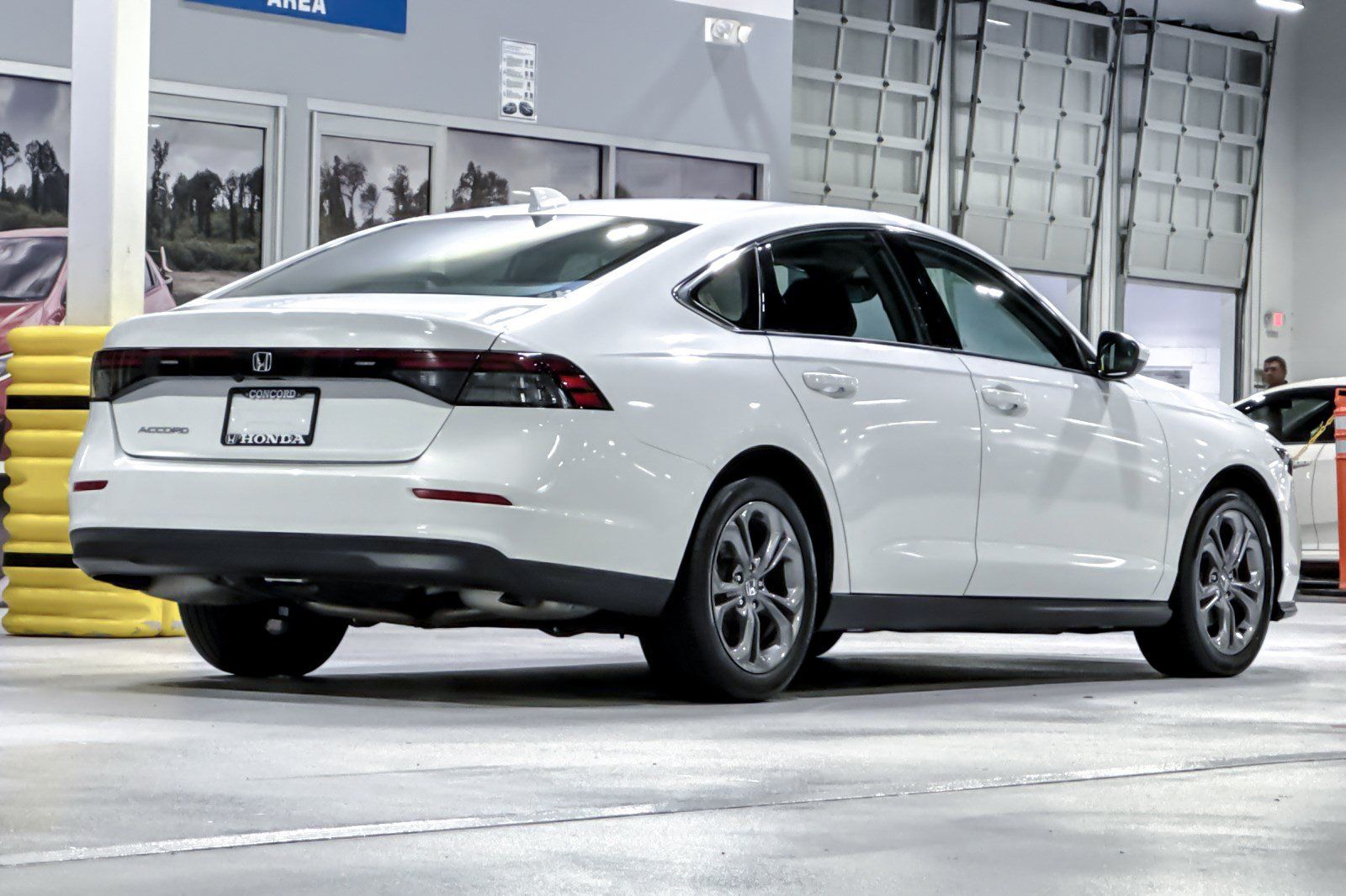 Used 2024 Honda Accord EX image 9