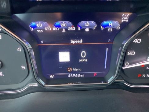 Used 2022 GMC Sierra 3500 Denali w/ Denali Ultimate Package image 23