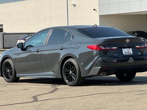 Certified 2025 Toyota Camry SE FWD image 7