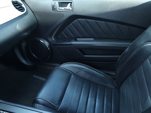 Used 2014 Ford Mustang Premium w/ V6 Performance Package image 11