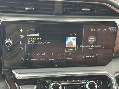 Used 2024 GMC Sierra 1500 Denali Ultimate AWD/4WD image 11