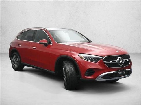 Certified 2026 Mercedes-Benz GLC 300 4MATIC image 4