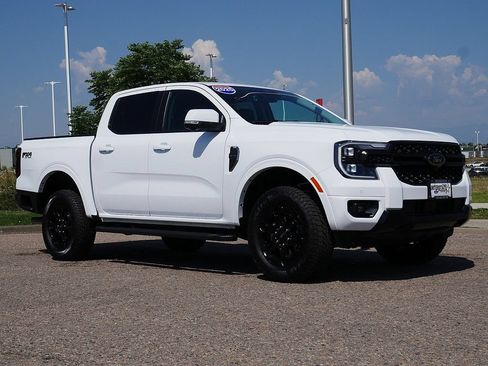 Used 2025 Ford Ranger Lariat w/ FX4 Off-Road Package AWD/4WD image 8