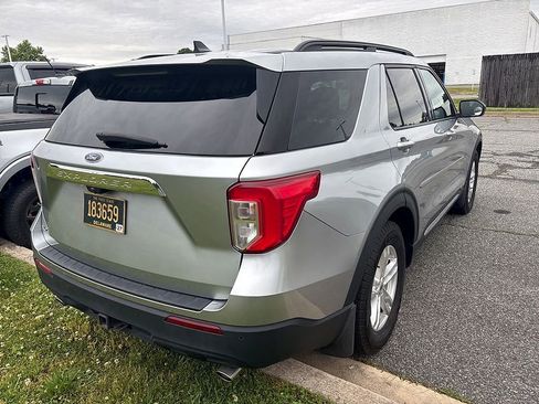 Used 2022 Ford Explorer XLT w/ Class IV Trailer Tow Package RWD image 8