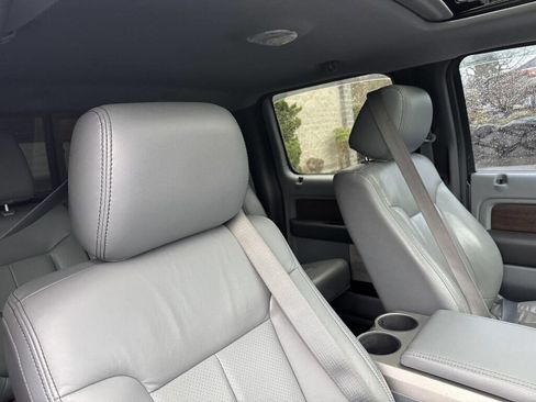 Used 2013 Ford F150 Lariat w/ Luxury Equipment Group image 21