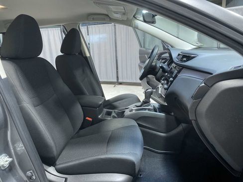 Used 2019 Nissan Rogue Sport S AWD/4WD image 14
