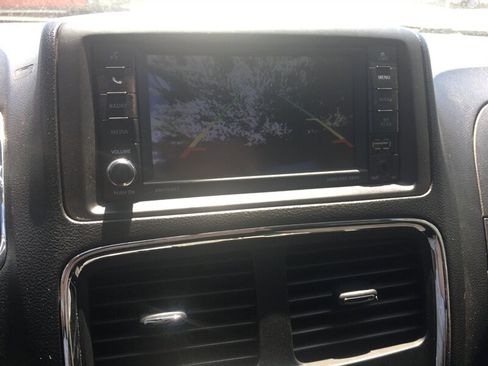 Used 2017 Dodge Grand Caravan SE w/ Power Window Group FWD image 7