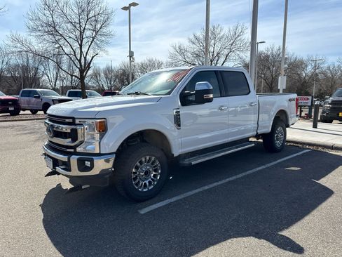 Used 2022 Ford F350 XLT w/ XLT Premium Package AWD/4WD image 3