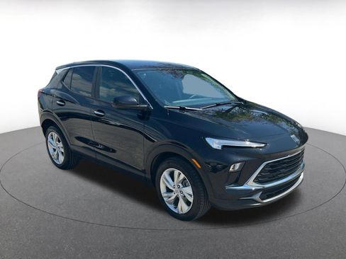 Used 2025 Buick Encore GX Preferred FWD image 1