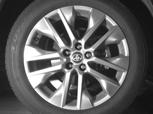 Used 2024 Toyota RAV4 Limited w/ Advanced Technology Package FWD image 11