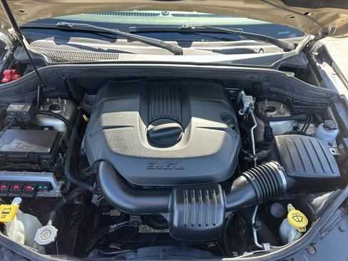 Used 2011 Jeep Grand Cherokee Laredo AWD/4WD image 24