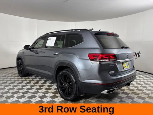 Used 2023 Volkswagen Atlas SE w/ Panoramic Sunroof Package FWD image 9