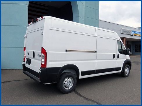 New 2025 RAM ProMaster 2500 w/ Convenience Group image 7