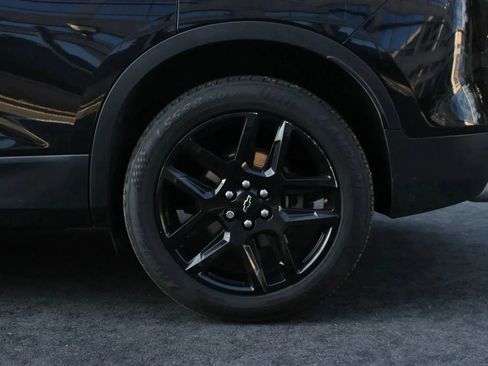 Used 2019 Chevrolet Blazer LT w/ Sound & Technology Package FWD image 10