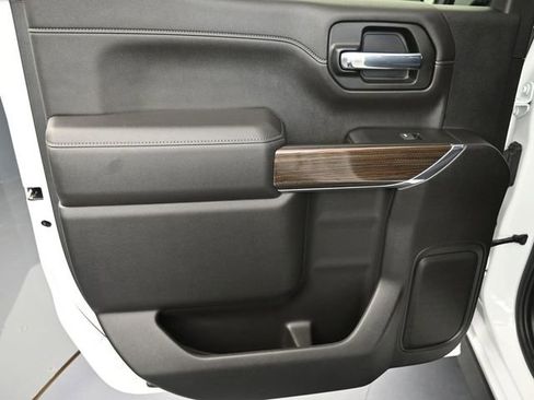 Used 2022 Chevrolet Silverado 1500 RST w/ Convenience Package II image 33