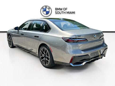 Certified 2023 BMW 740i w/ Parking Assistance Package RWD image 5