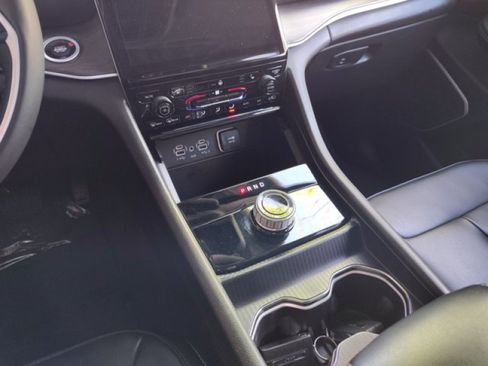 Used 2024 Jeep Grand Cherokee L Limited RWD image 14