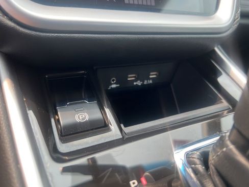 Used 2022 Subaru Outback Limited w/ Popular Package #2 image 64